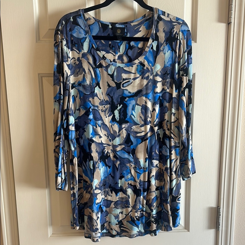 Floral Blue and Cream Women's Top